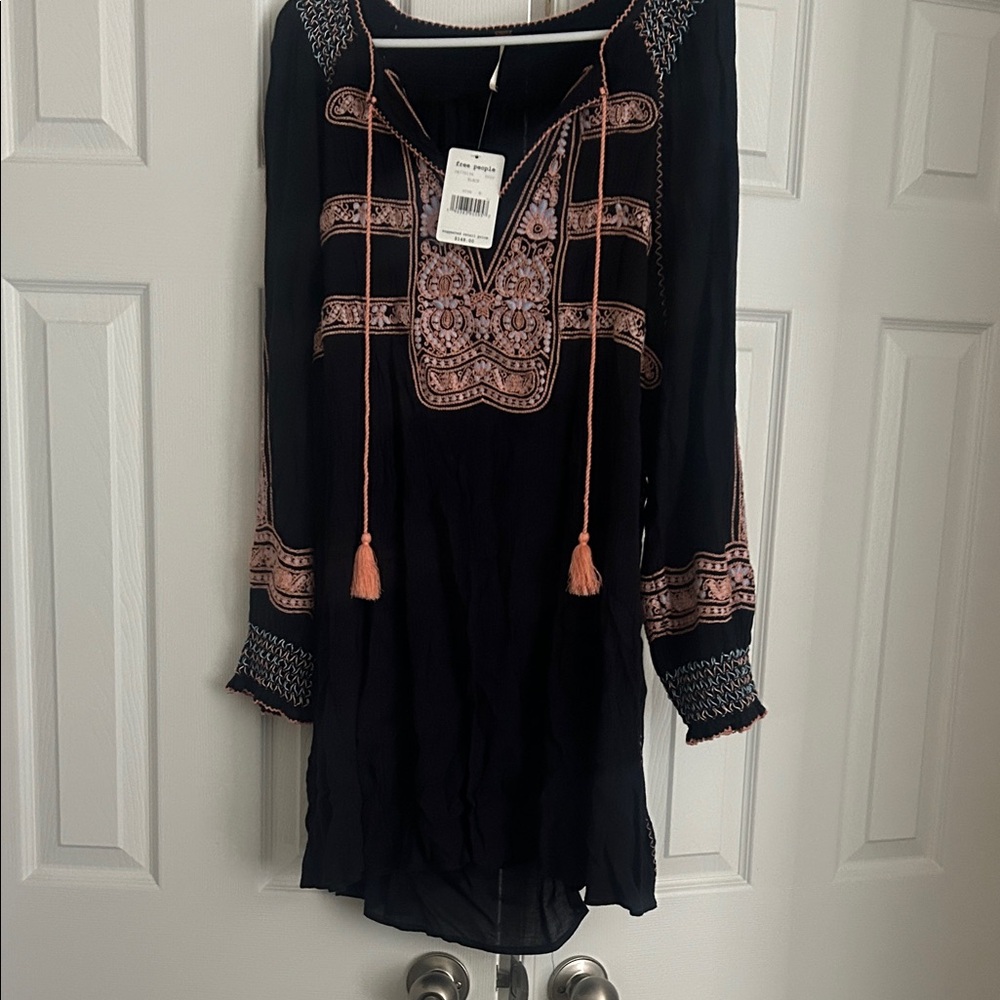 Free People Black Long-Sleeve Tunic Dress with Pink Embroidery Wind Willow